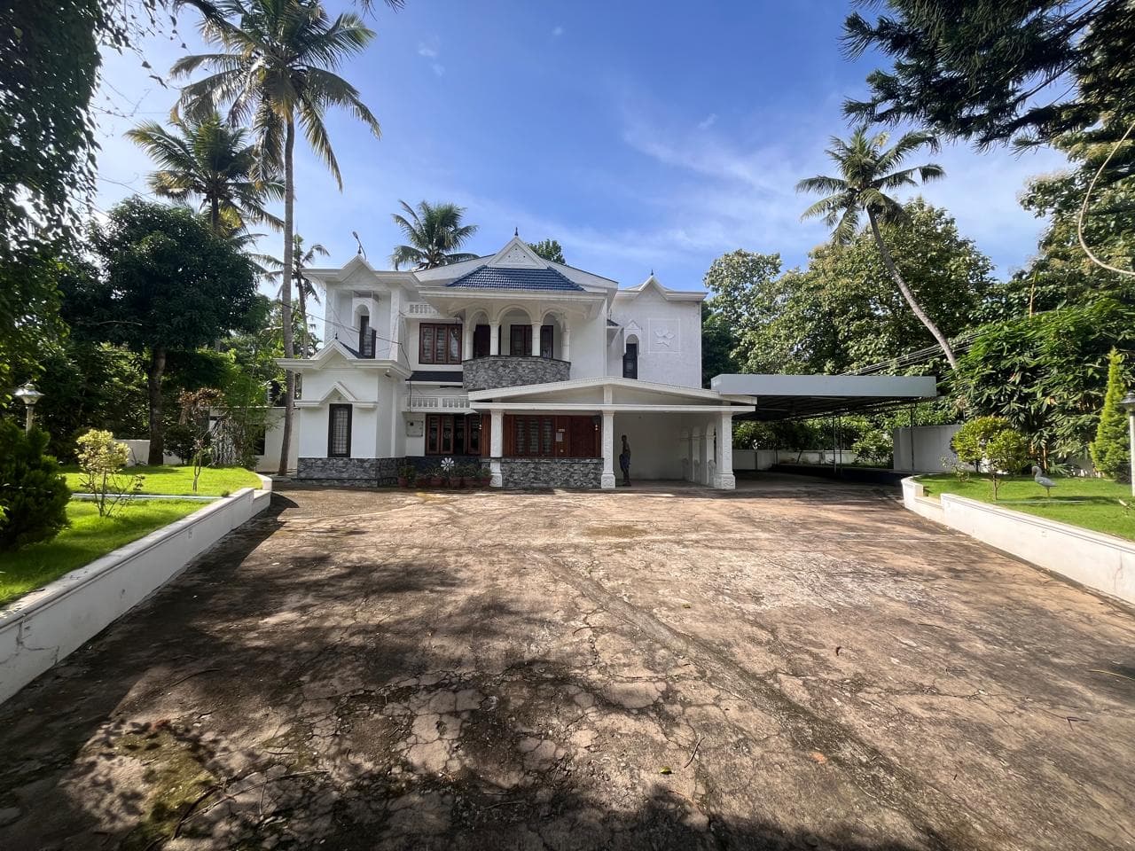Property Photos 6