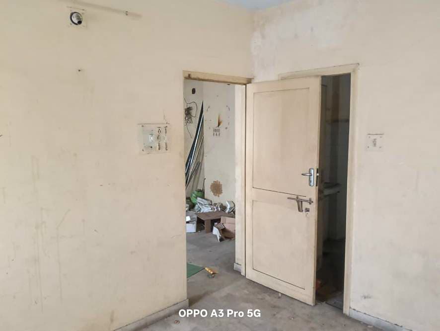 Property Photos 16