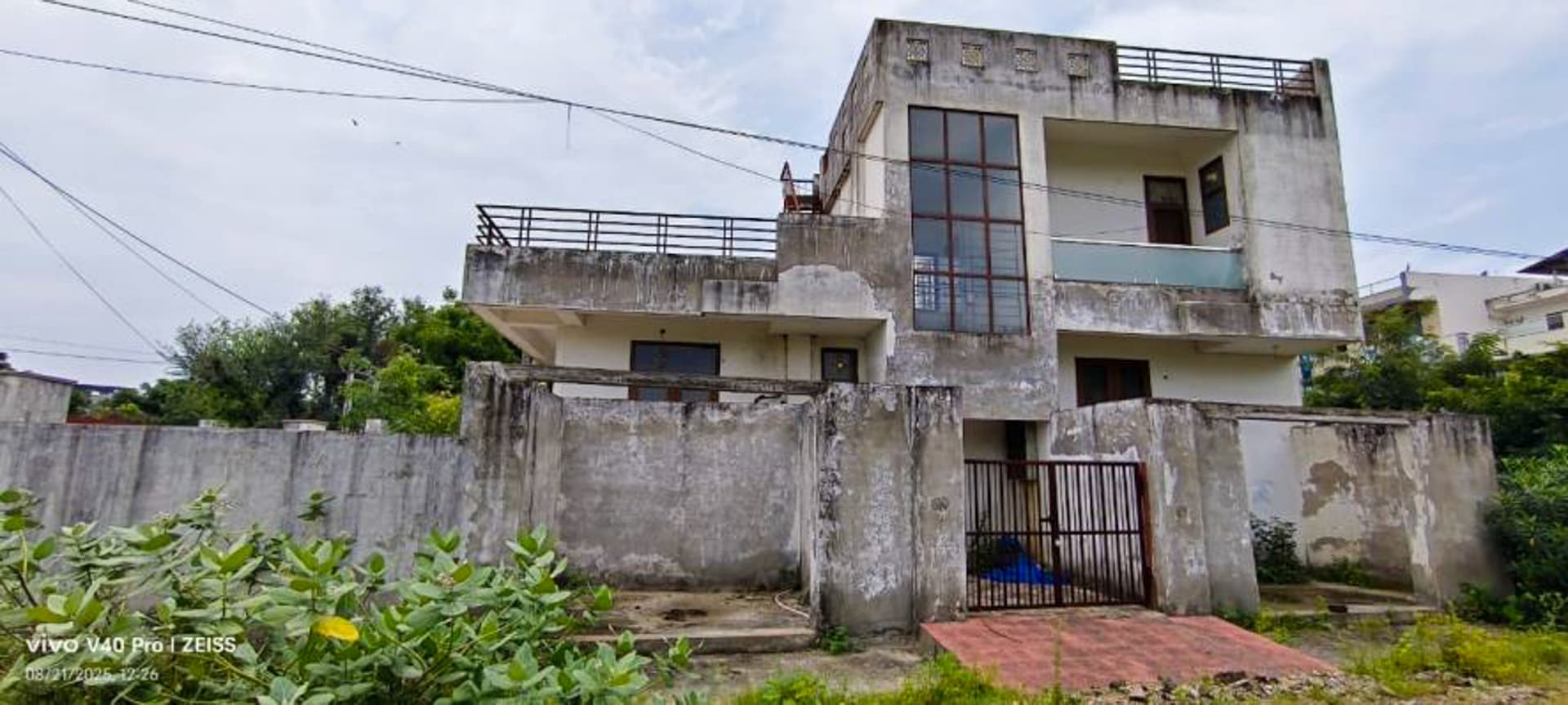 Property Photos 12