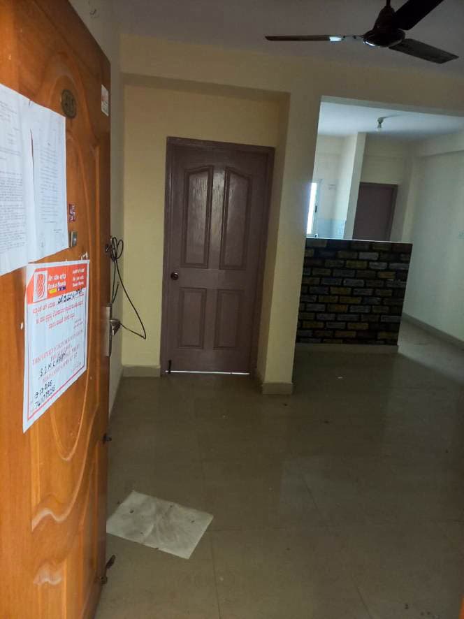 Property Photos 6