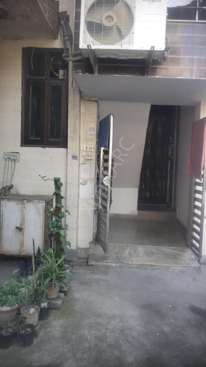 Property Photos 5