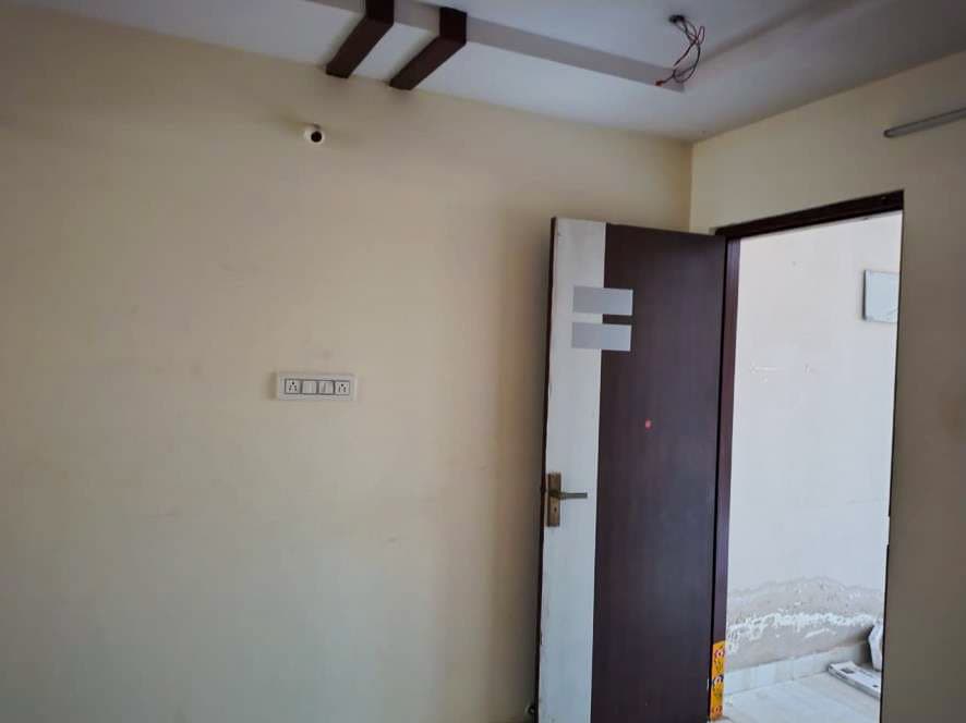 Property Photos 16