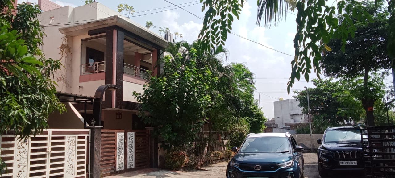 Property Photos 7