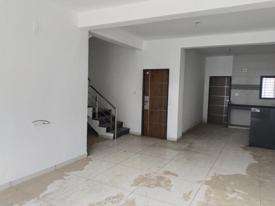 Property Photos 26