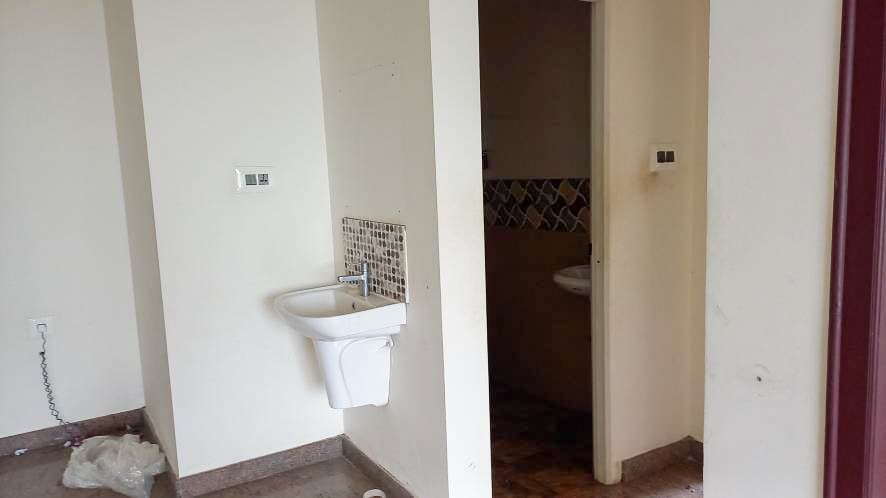 Property Photos 13