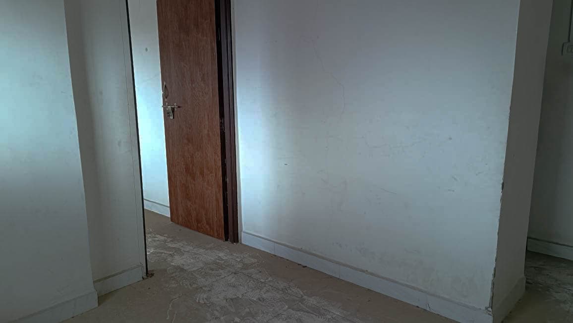 Property Photos 8