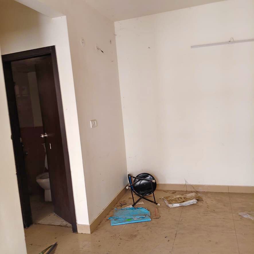 Property Photos 5