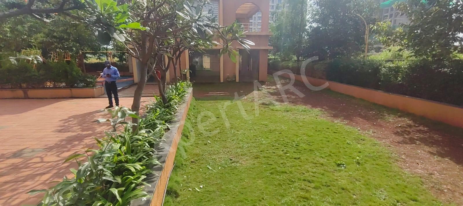 Property Photos 8