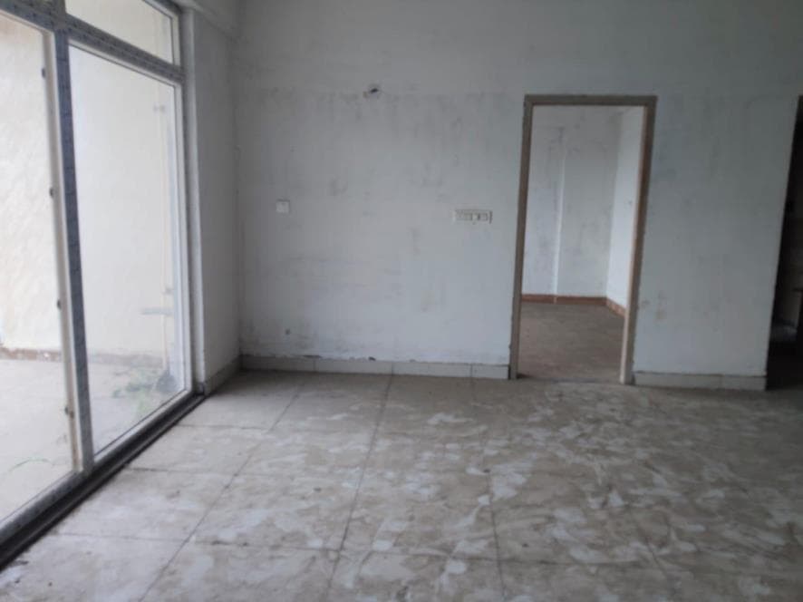 Property Photos 28