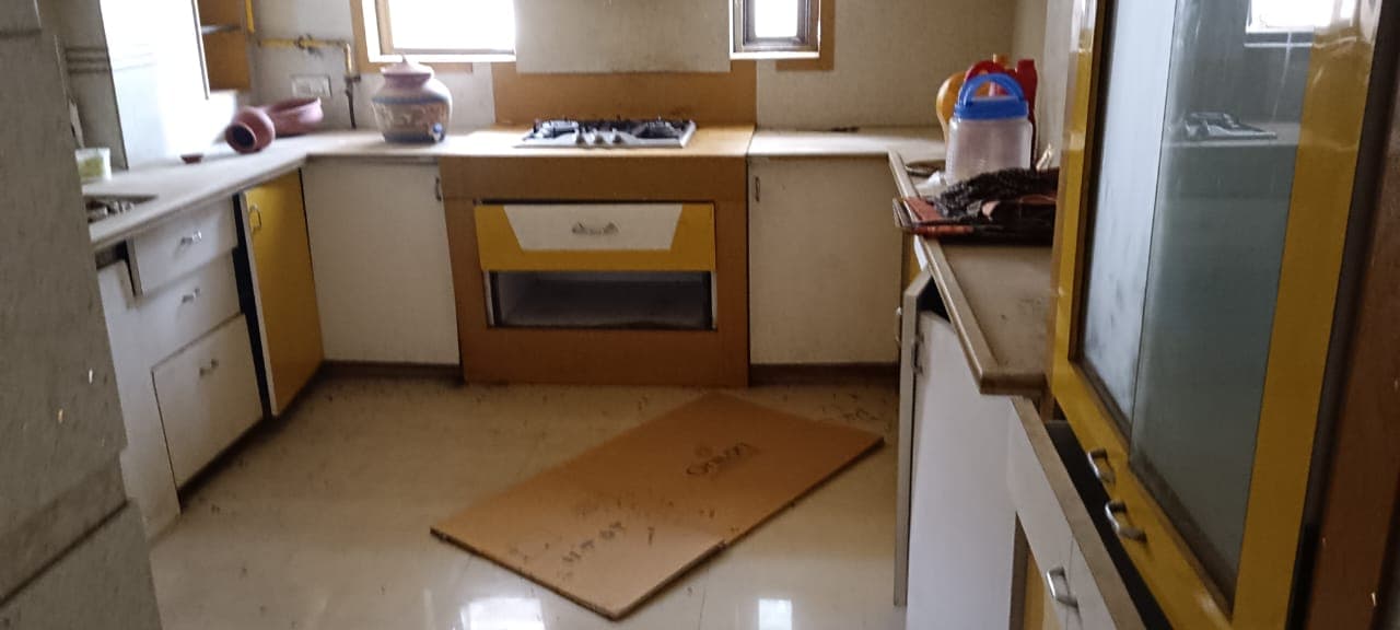 Property Photos 17