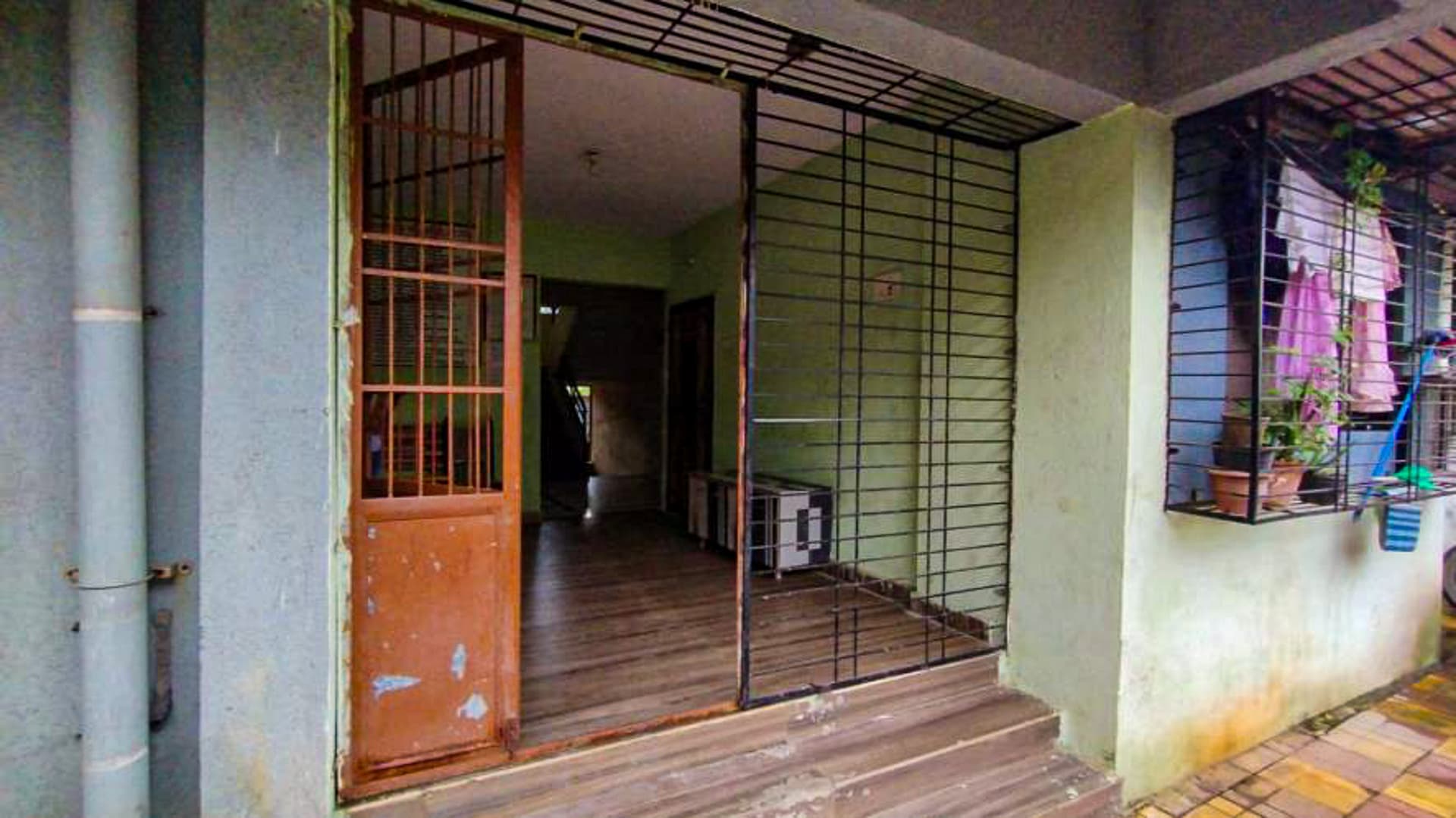 Property Photos 23