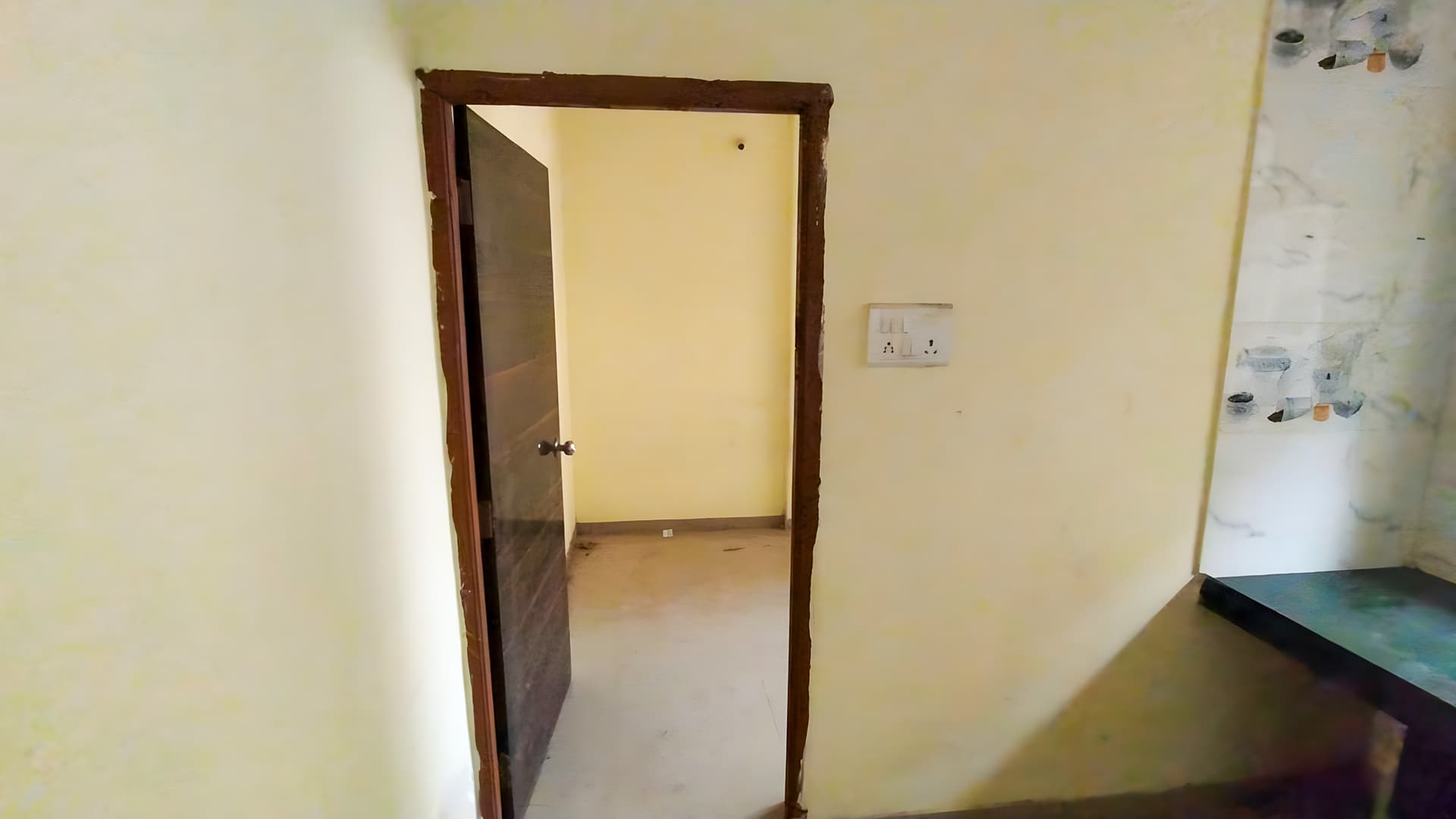Property Photos 16