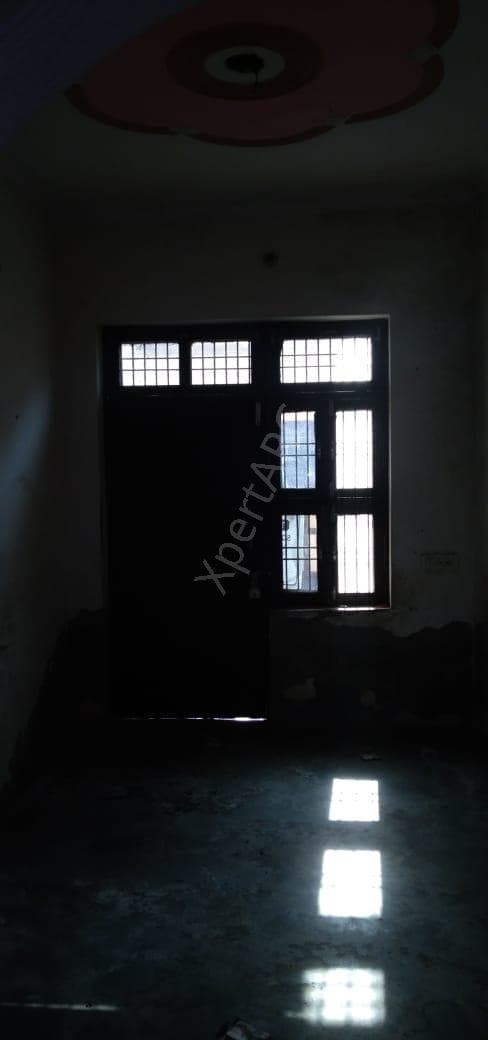 Property Photos 8