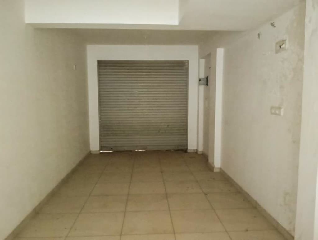 Property Photos 8