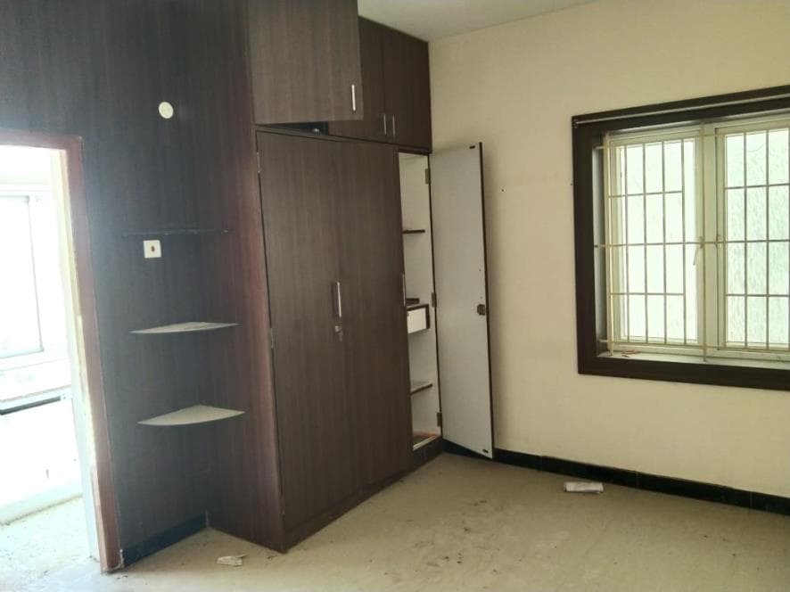 Property Photos 5