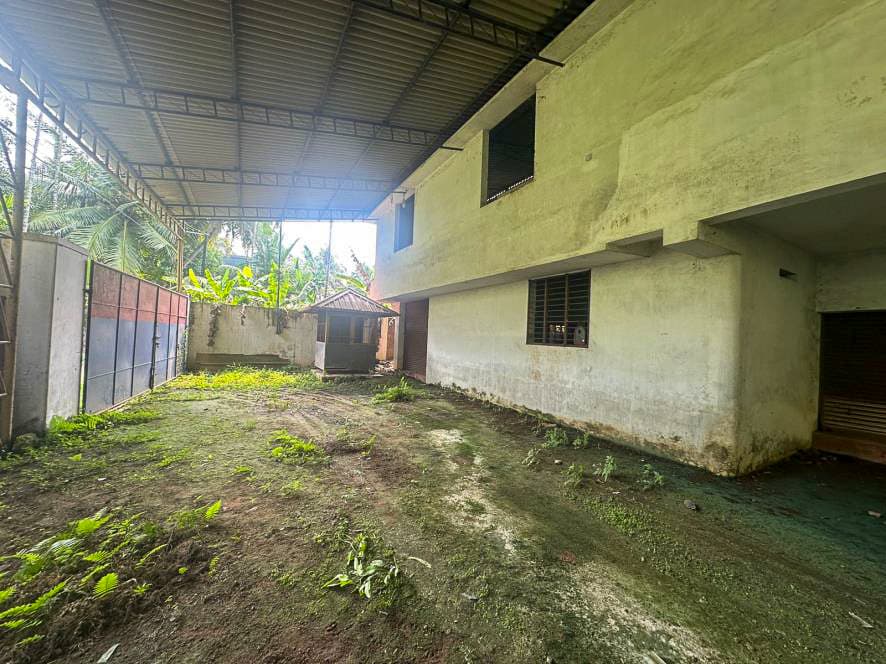 Property Photos 8