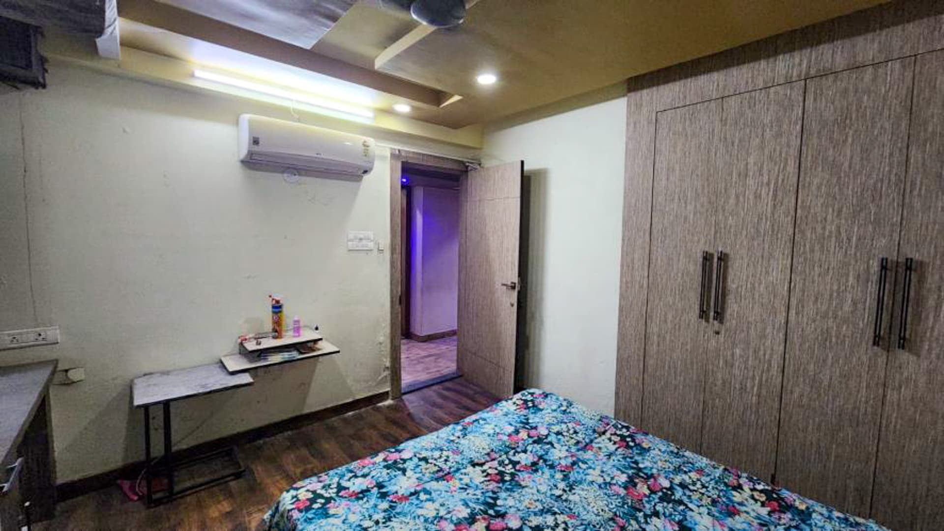 Property Photos 6