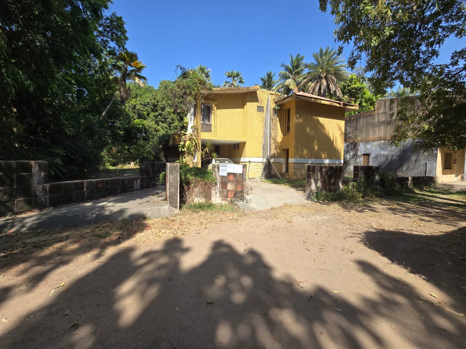 Property Photos 1
