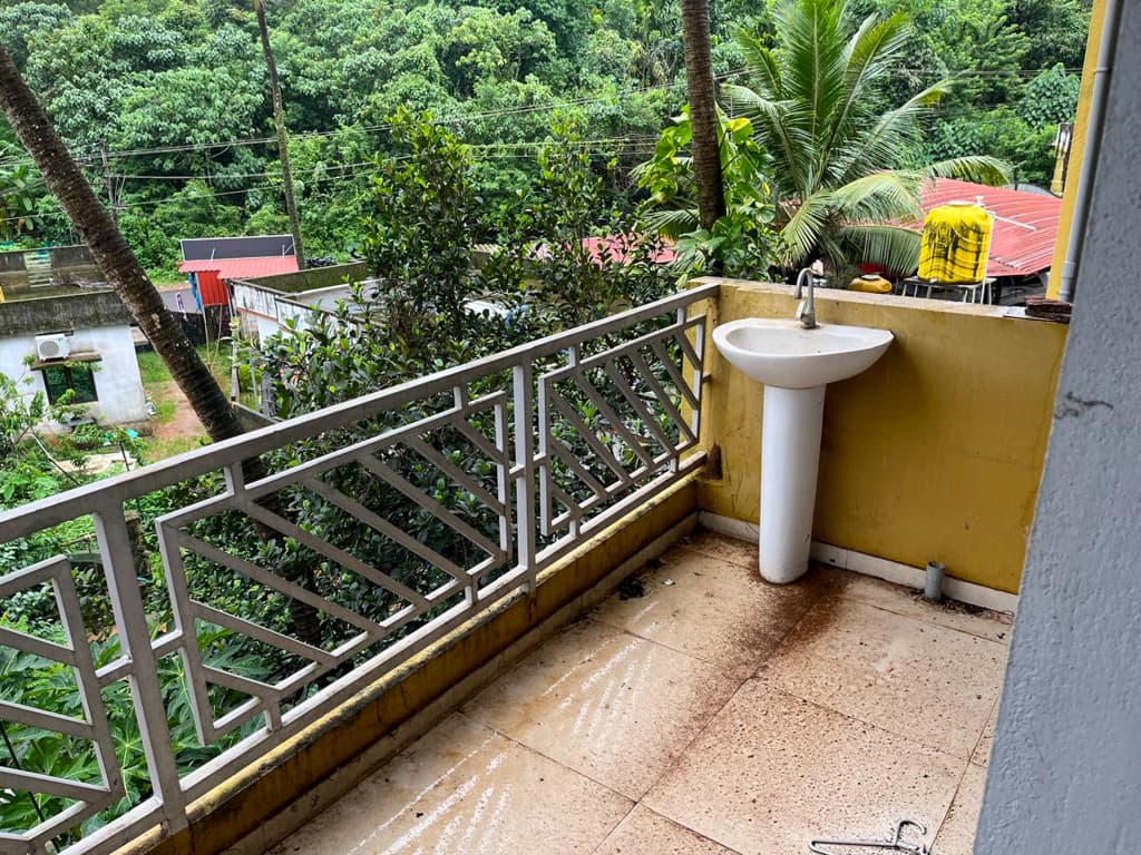 Property Photos 8