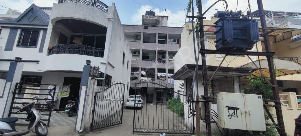Property Photos 7