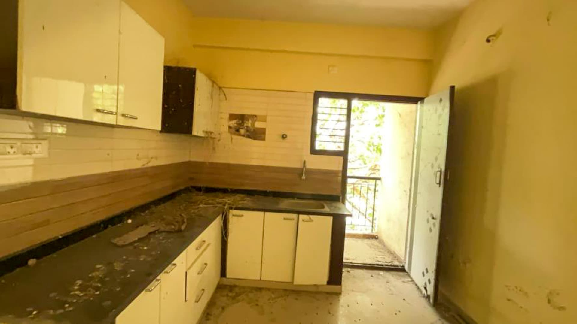 Property Photos 33