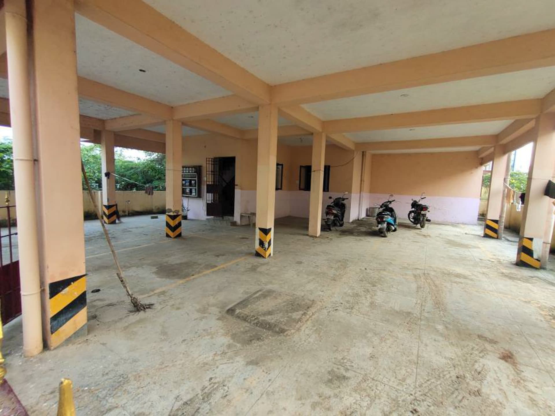 Property Photos 9