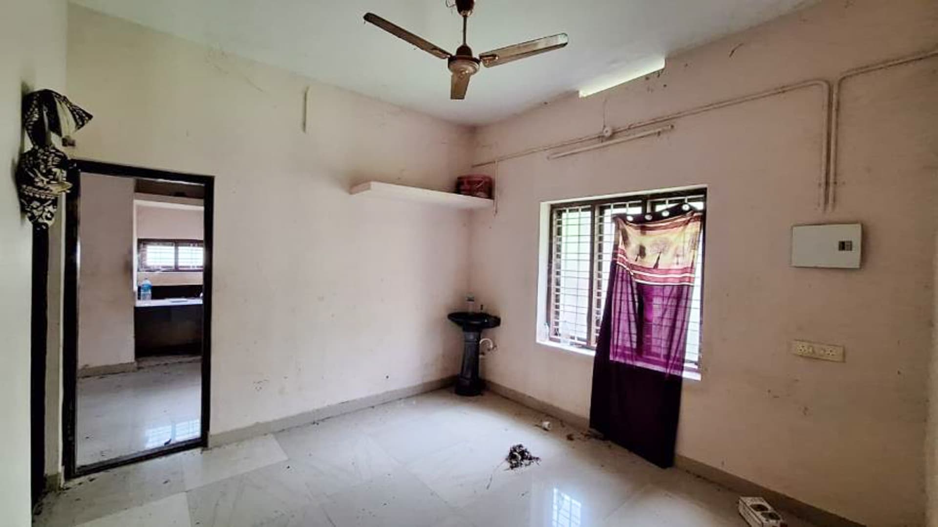 Property Photos 17