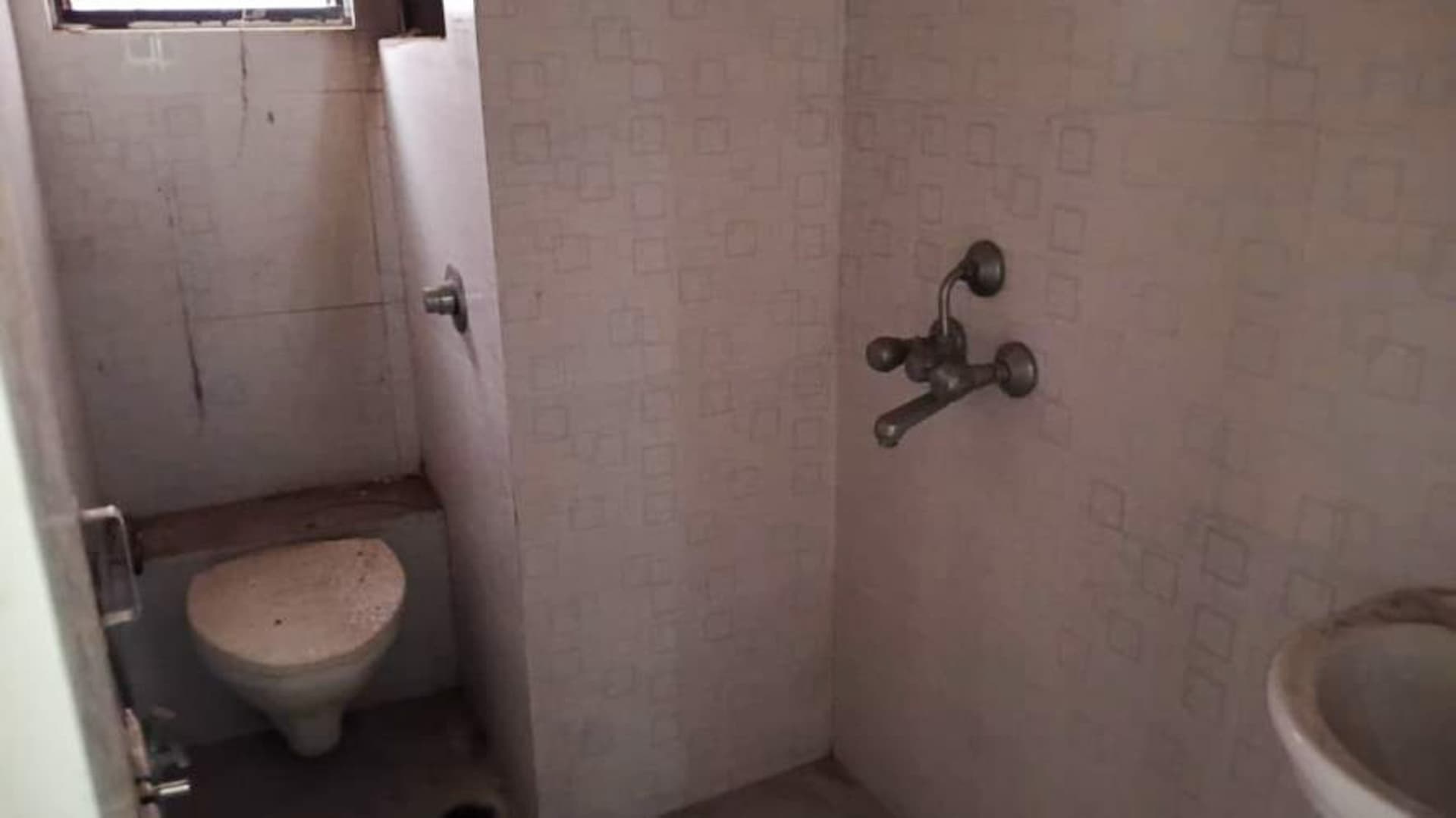 Property Photos 14