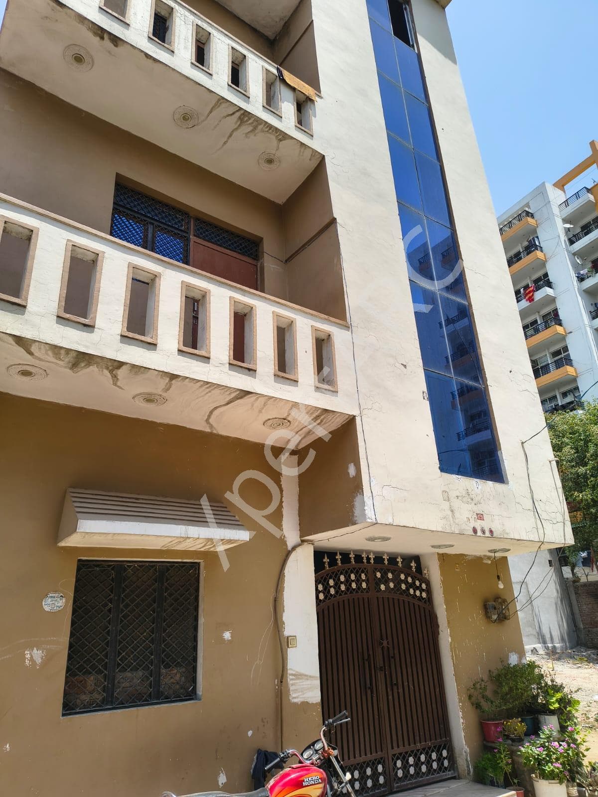 Property Photos 5