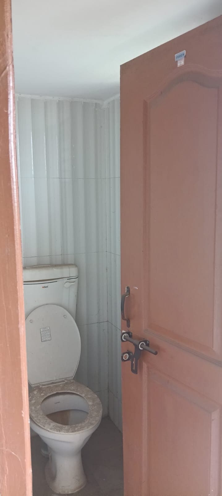 Property Photos 8