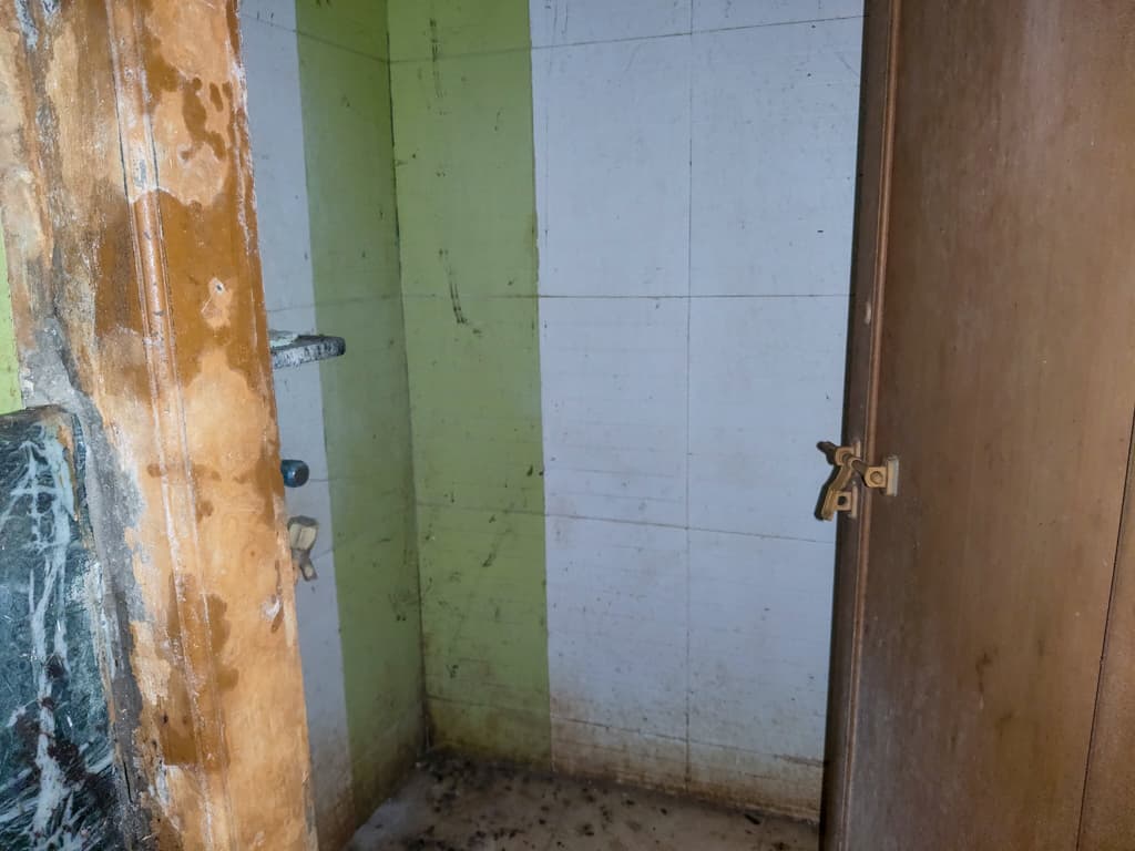 Property Photos 7