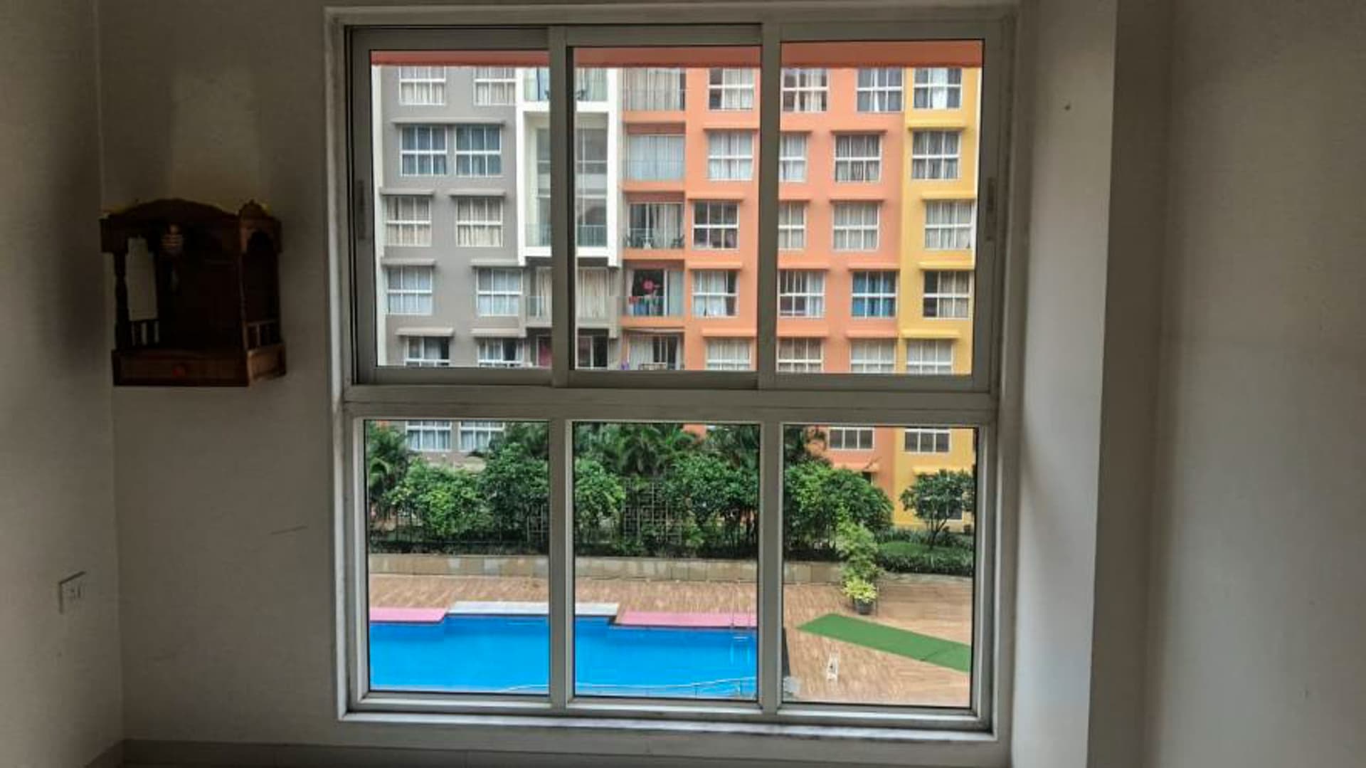 Property Photos 8