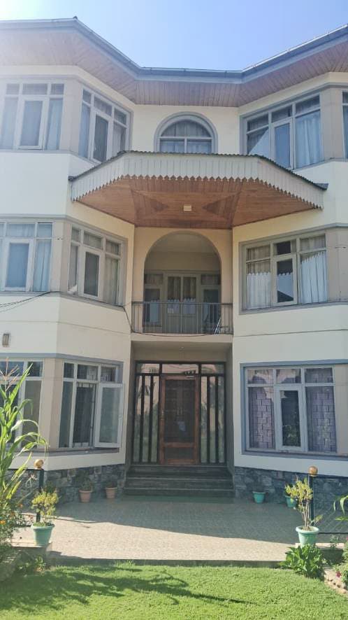 Property Photos 5