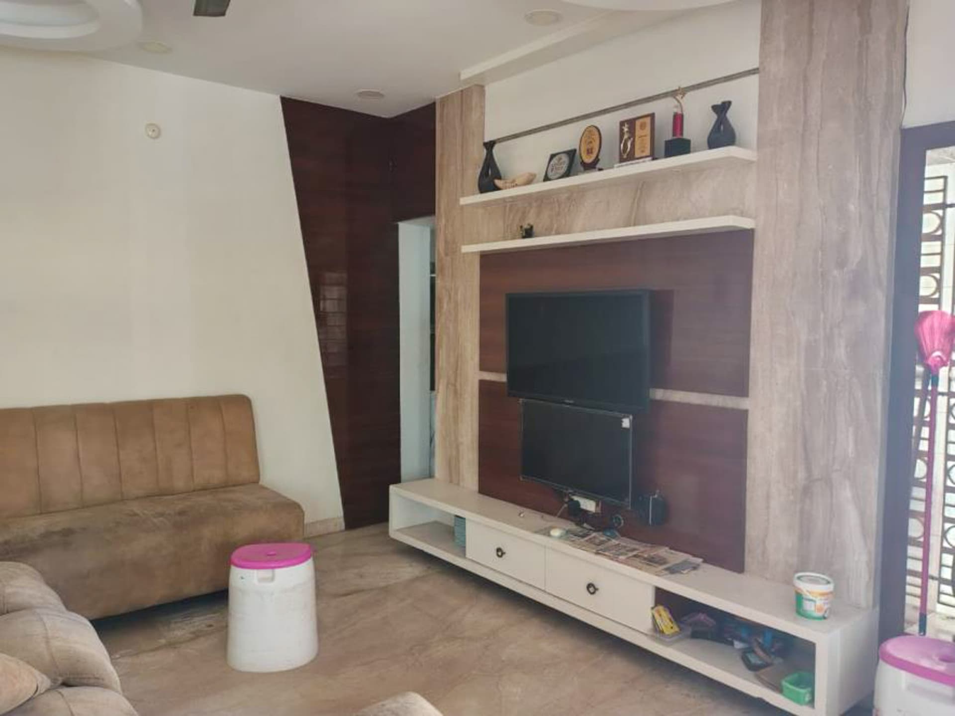 Property Photos 18