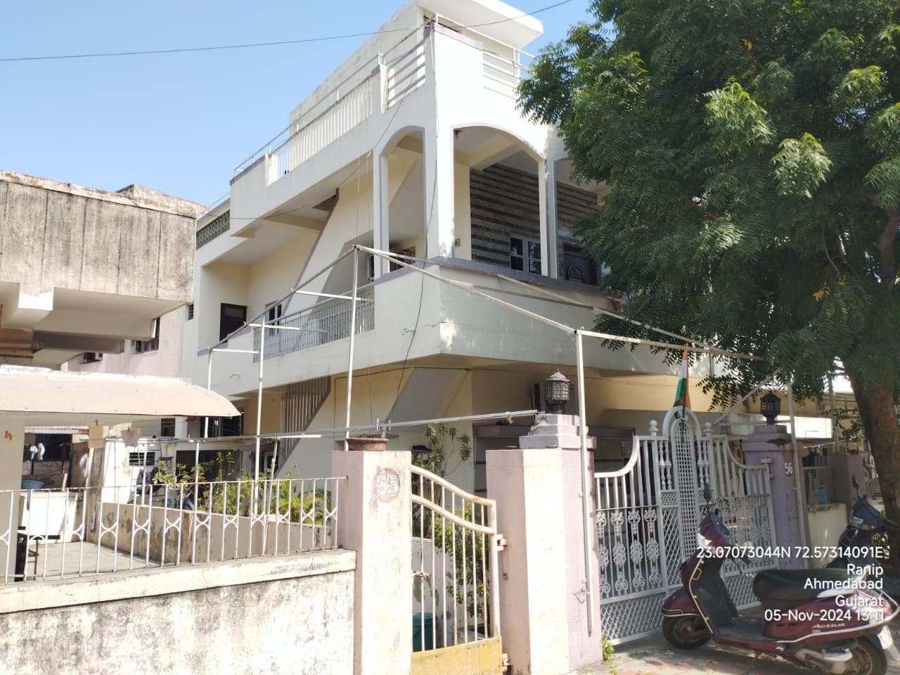 Property Photos 6