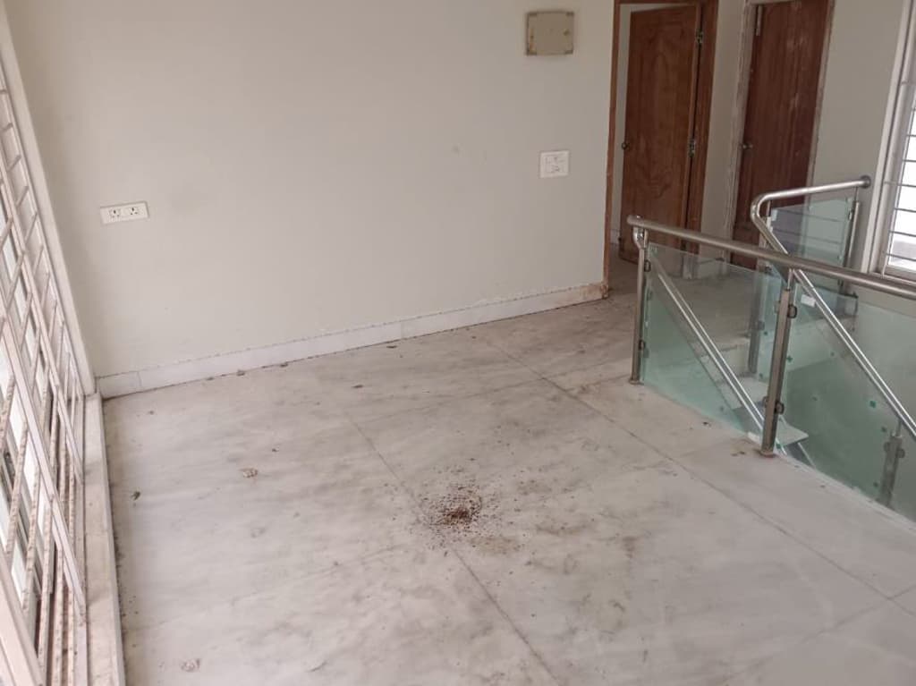 Property Photos 28
