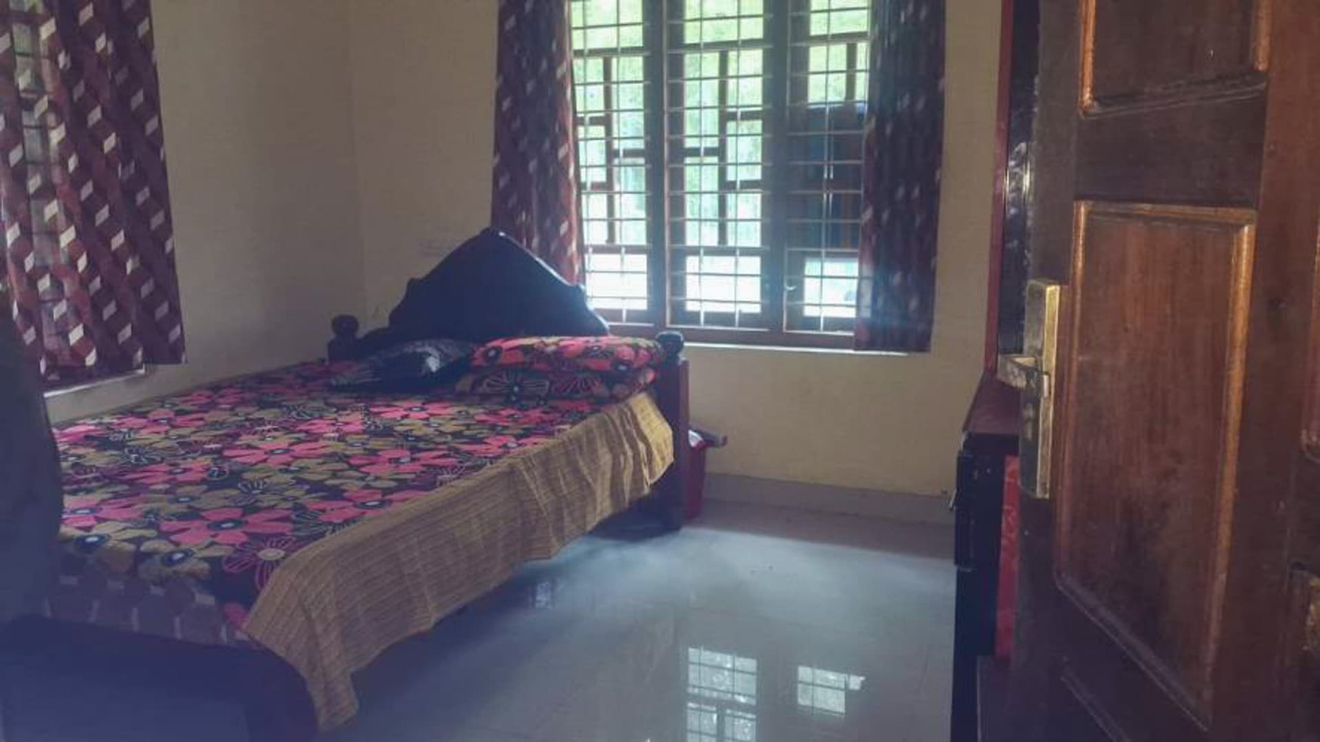 Property Photos 22