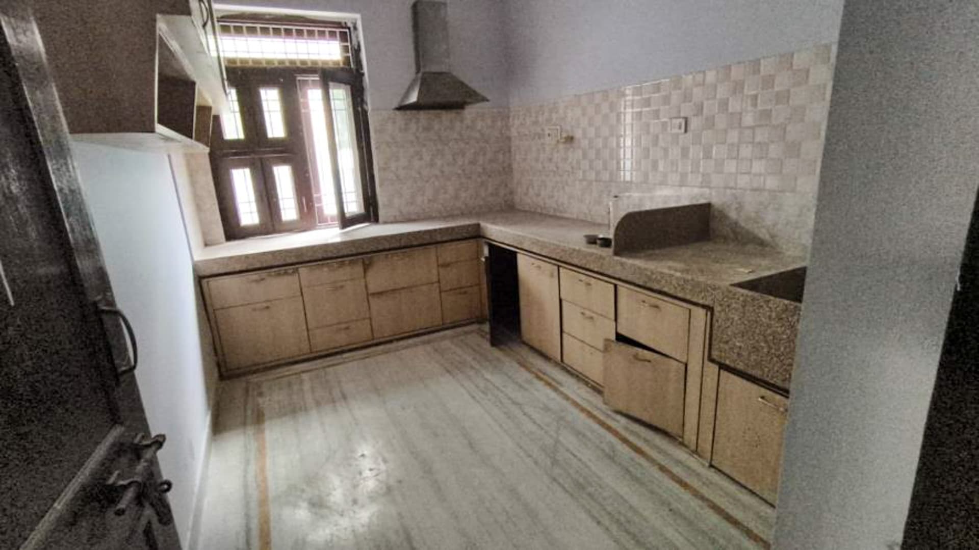 Property Photos 37