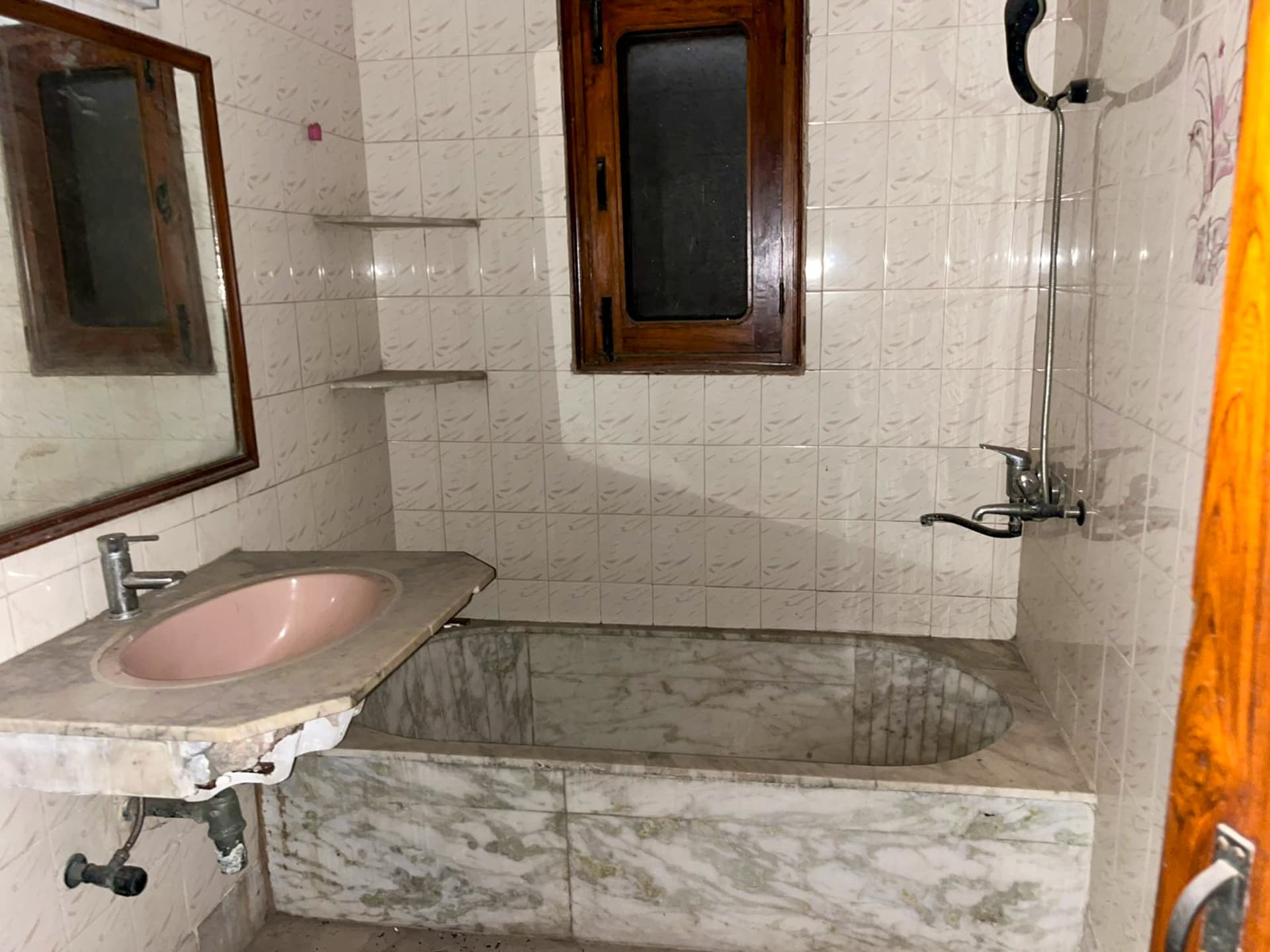 Property Photos 6