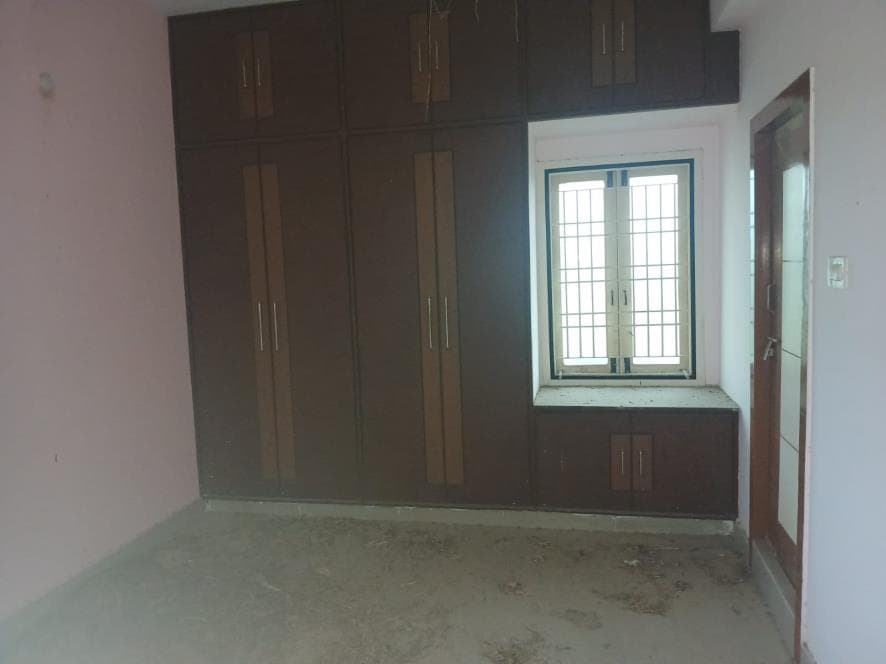 Property Photos 11