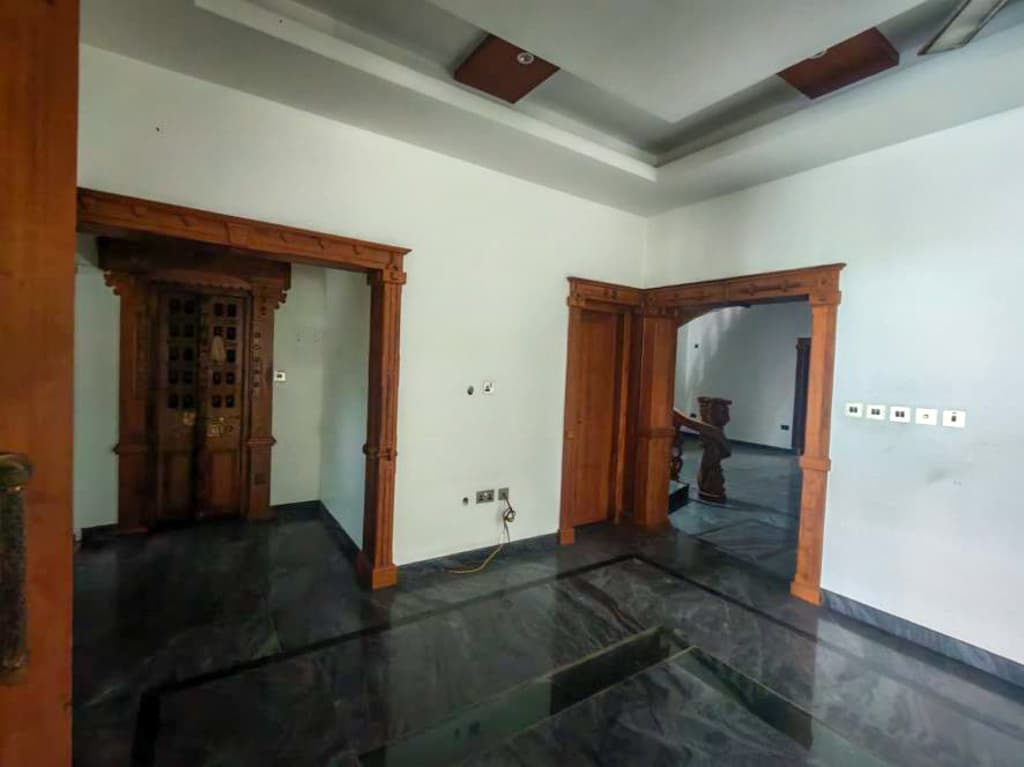 Property Photos 31
