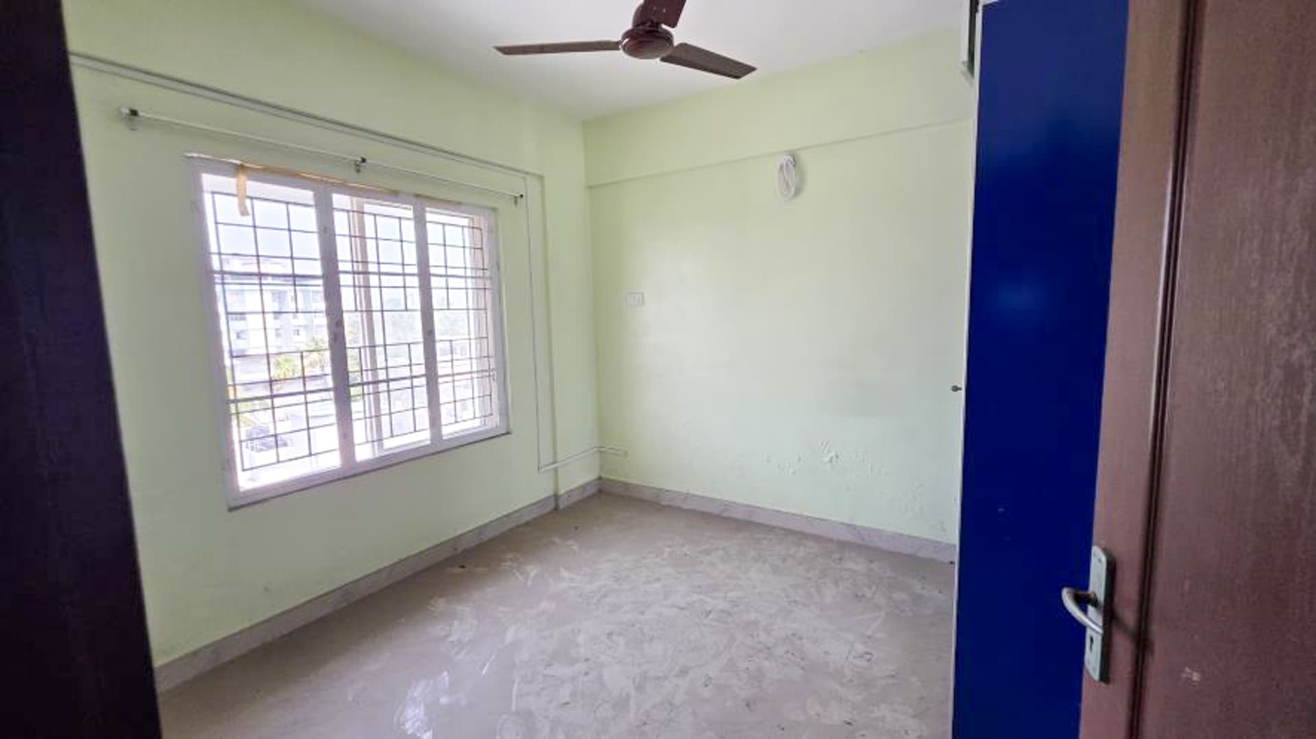 Property Photos 35