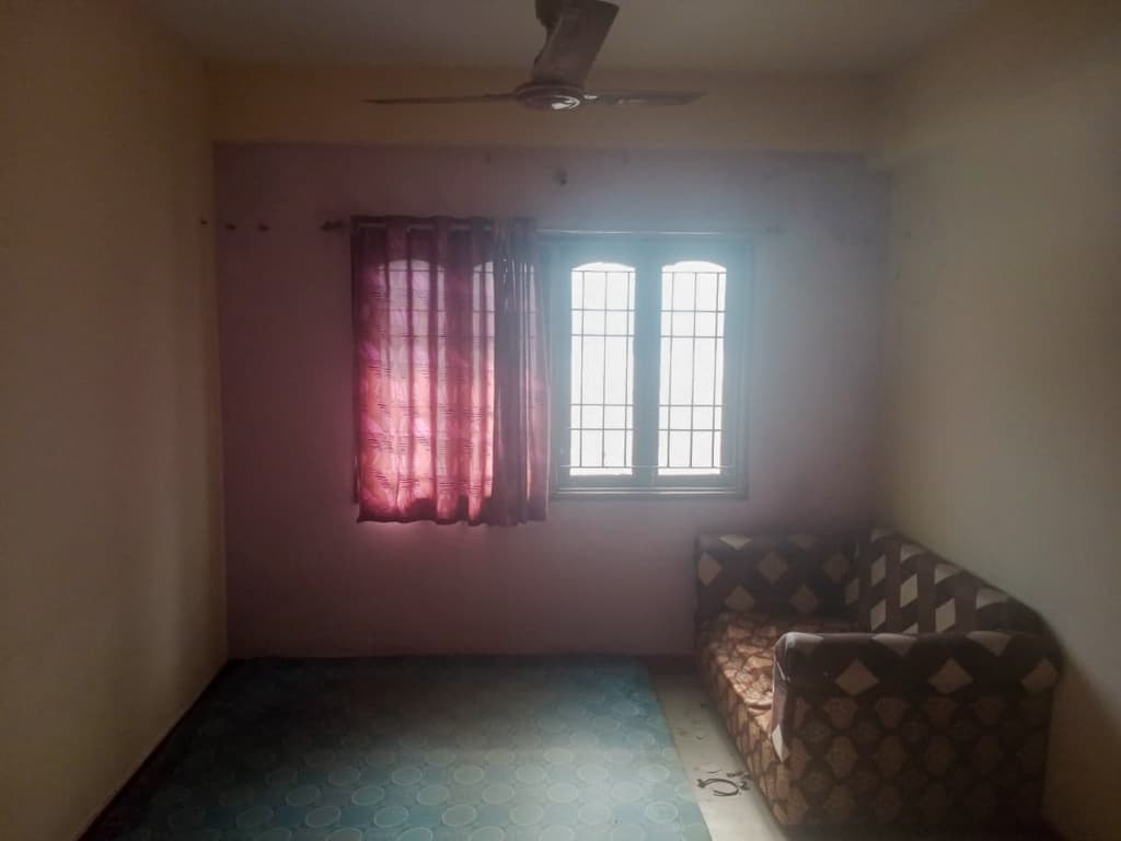 Property Photos 6