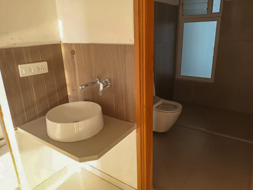 Property Photos 8
