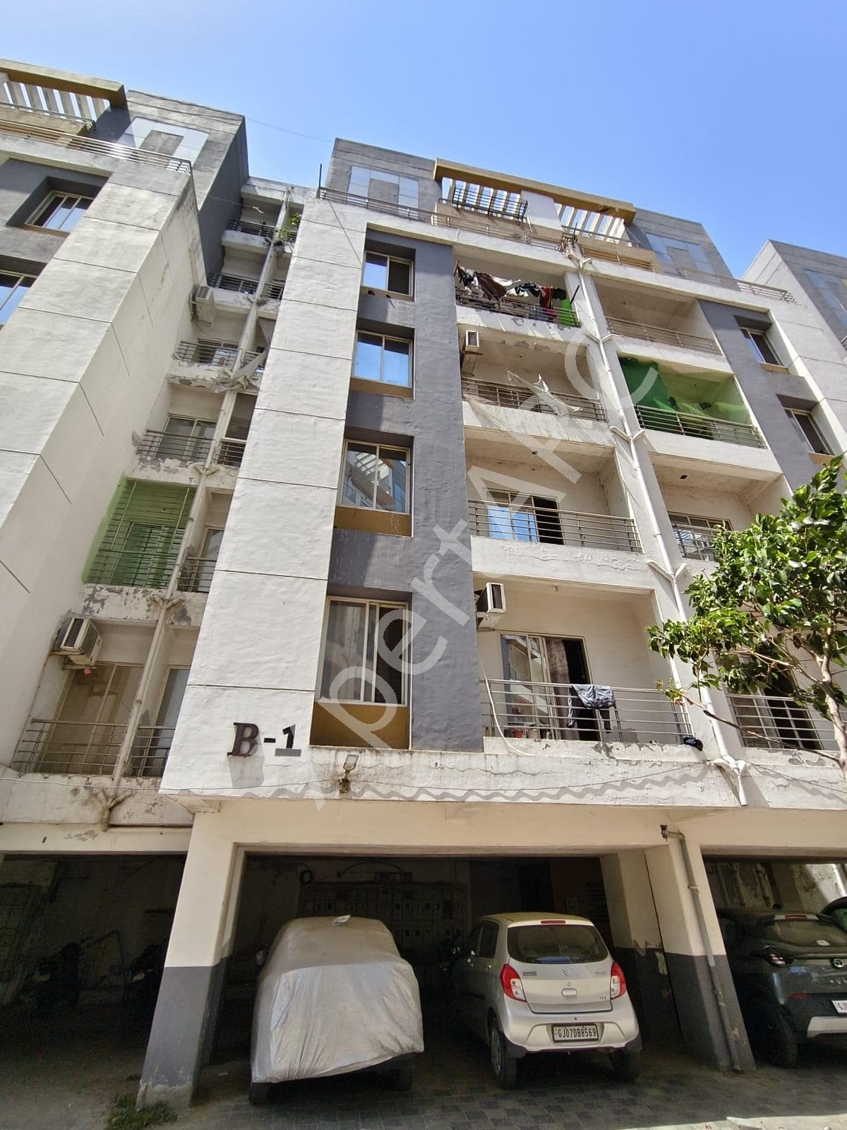 Property Photos 7