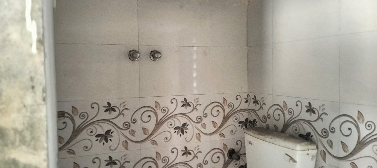 Property Photos 8