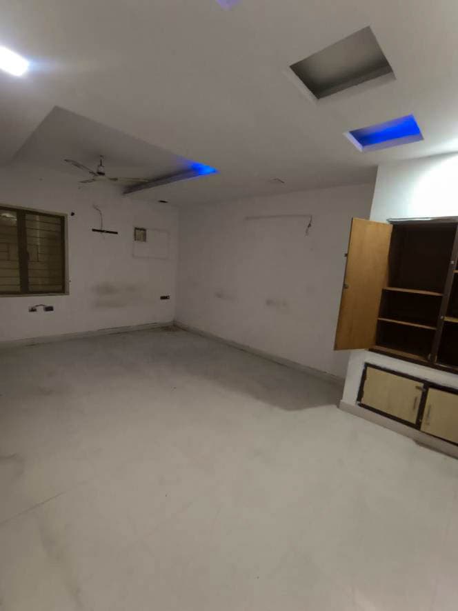 Property Photos 25