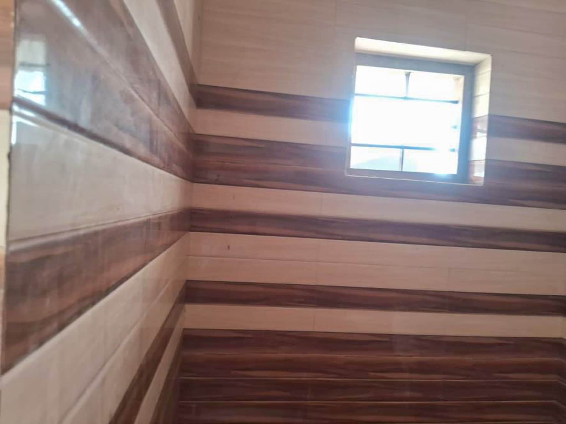 Property Photos 17