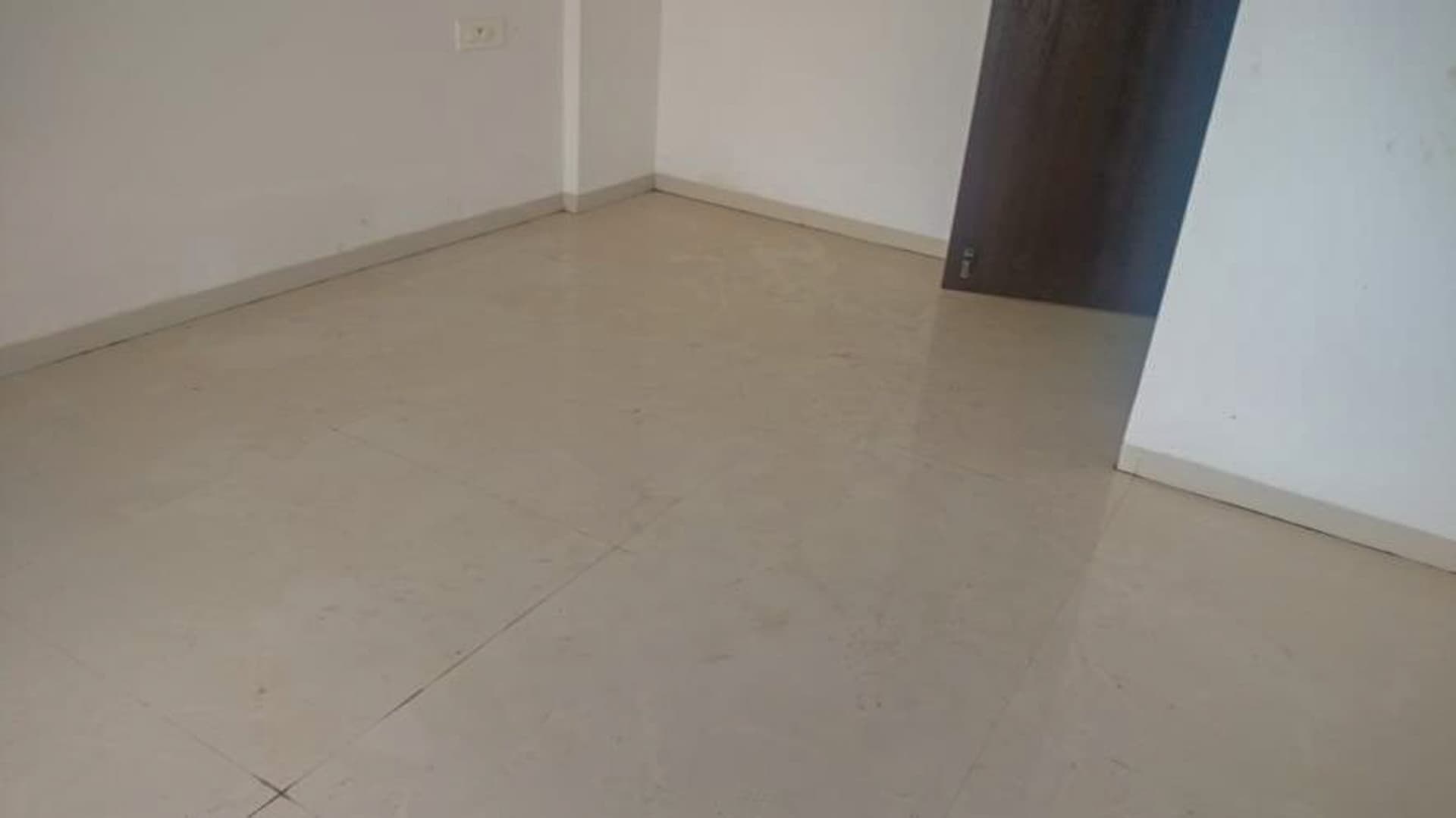 Property Photos 11