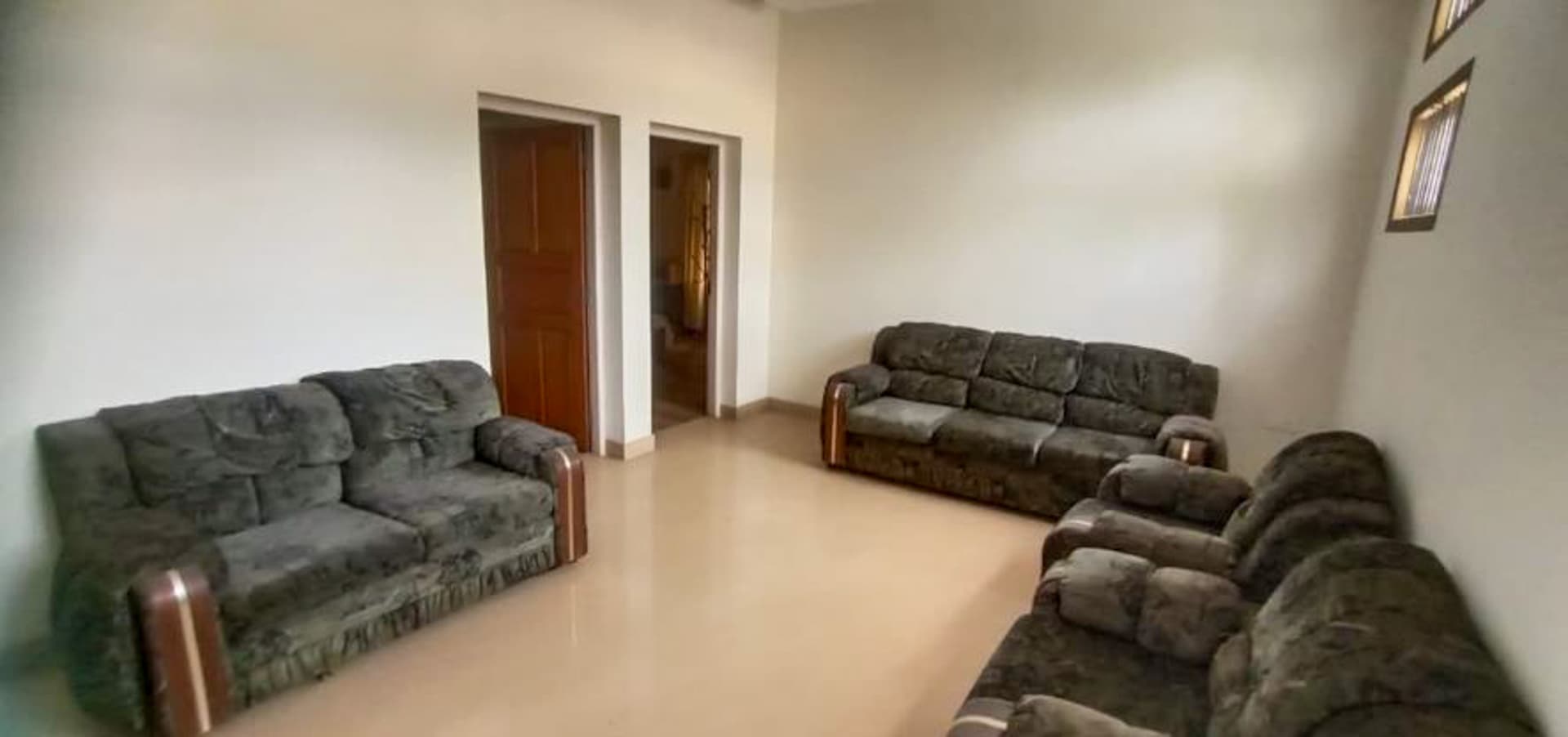 Property Photos 8